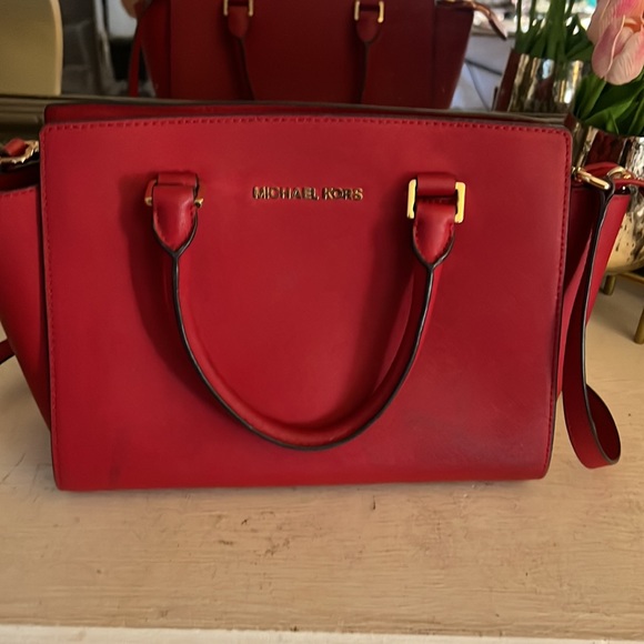 Red Michael Kors bag and wallet set - Picture 2 of 16
